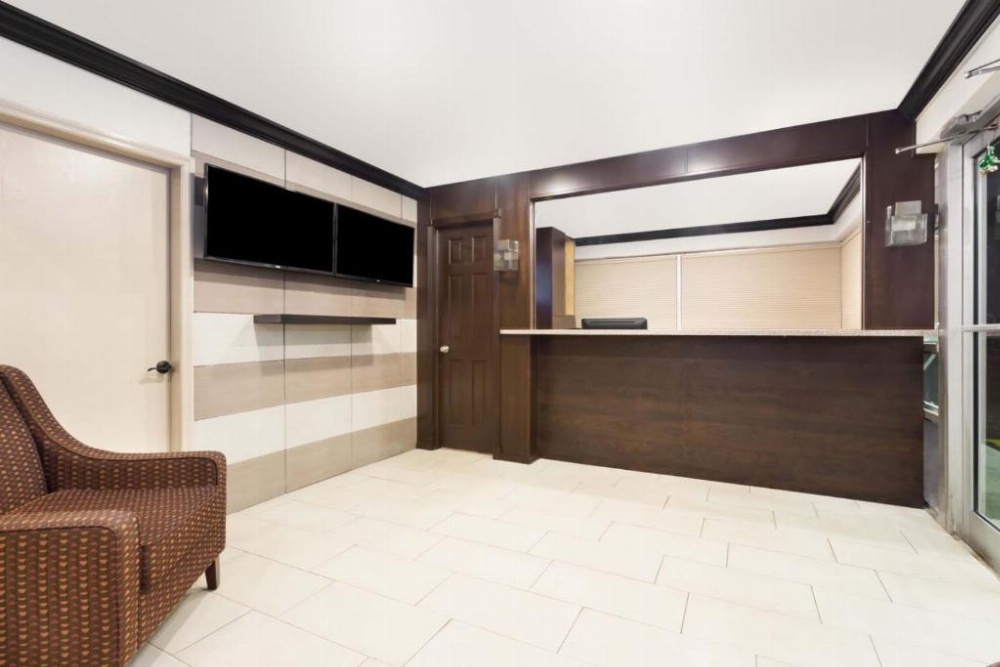 Queen Room with Two Queen Beds - Accessible/Non Smoking