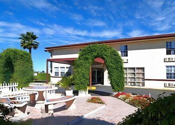 Econo Lodge Inn & Suites image 10